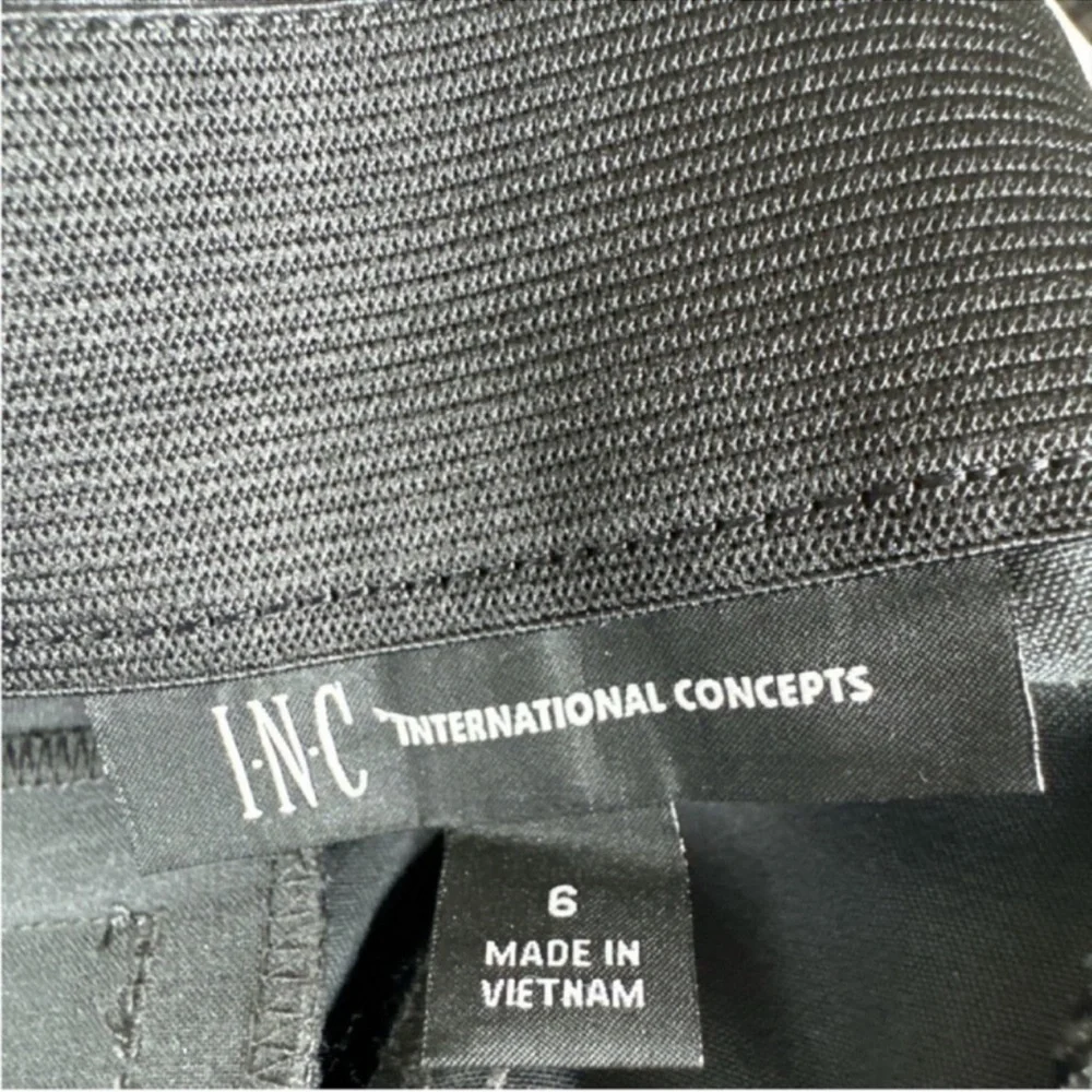 INC INTERNATIONAL CONCEPTS Spotted Jacquar Straight Leg Trousers, Size 6.
